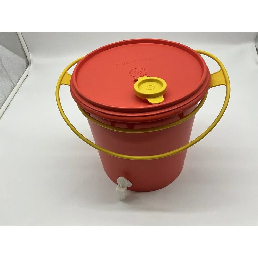 Tupperware Vintage Jumbo Beverage Dispenser 254-7 Plus Lid 595-2 &Hanging Holder